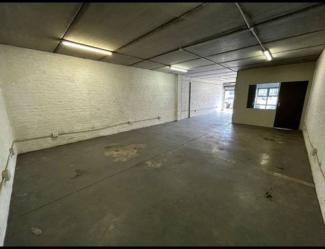 90M² WAREHOUSE TO LET IN EASTGATE